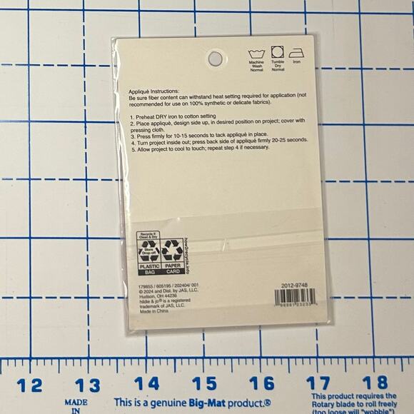 Iron On Patch - Christmas Wreath with Cardinal - Picture 2 of 2